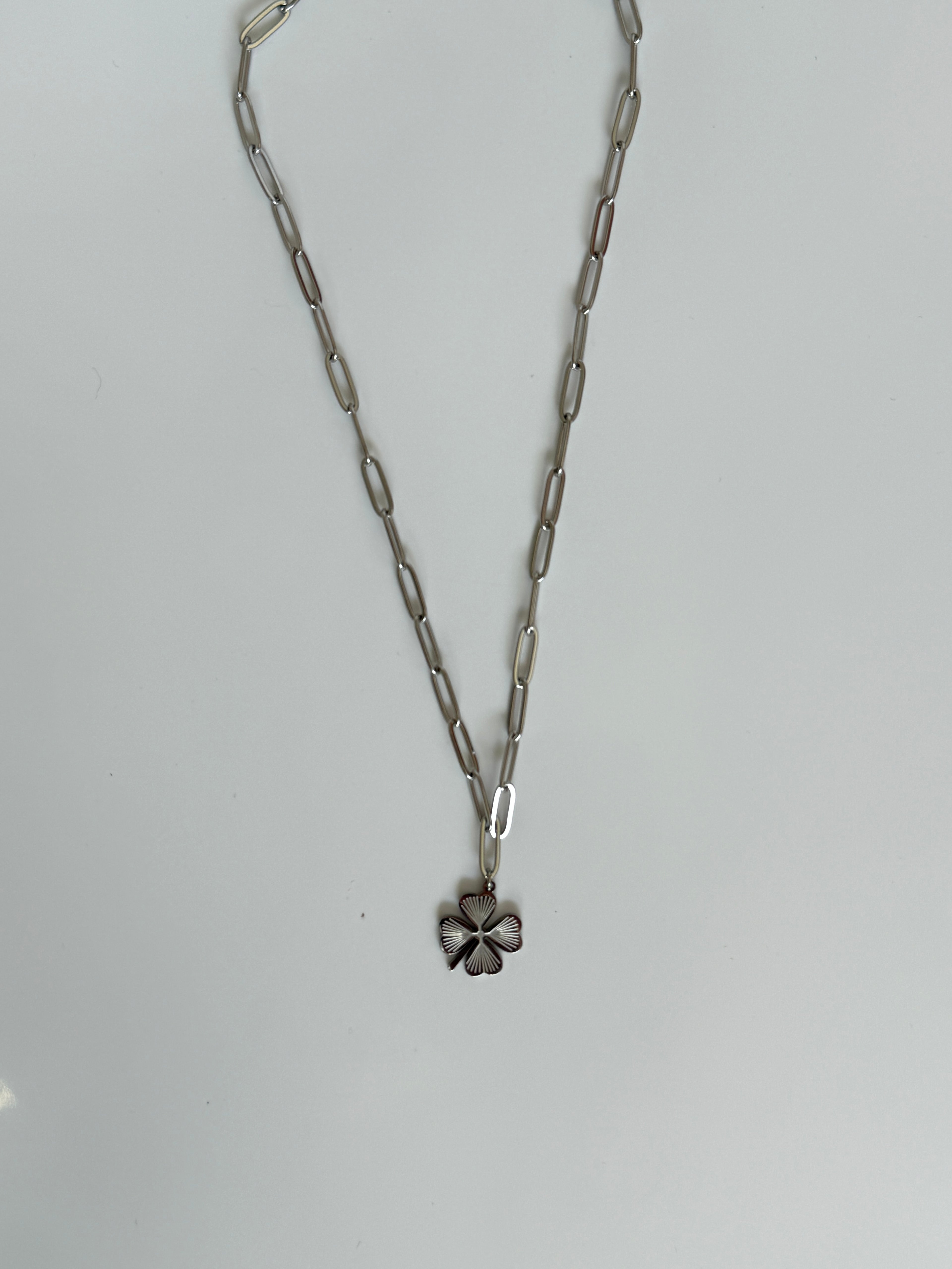 4leaf clover necklace