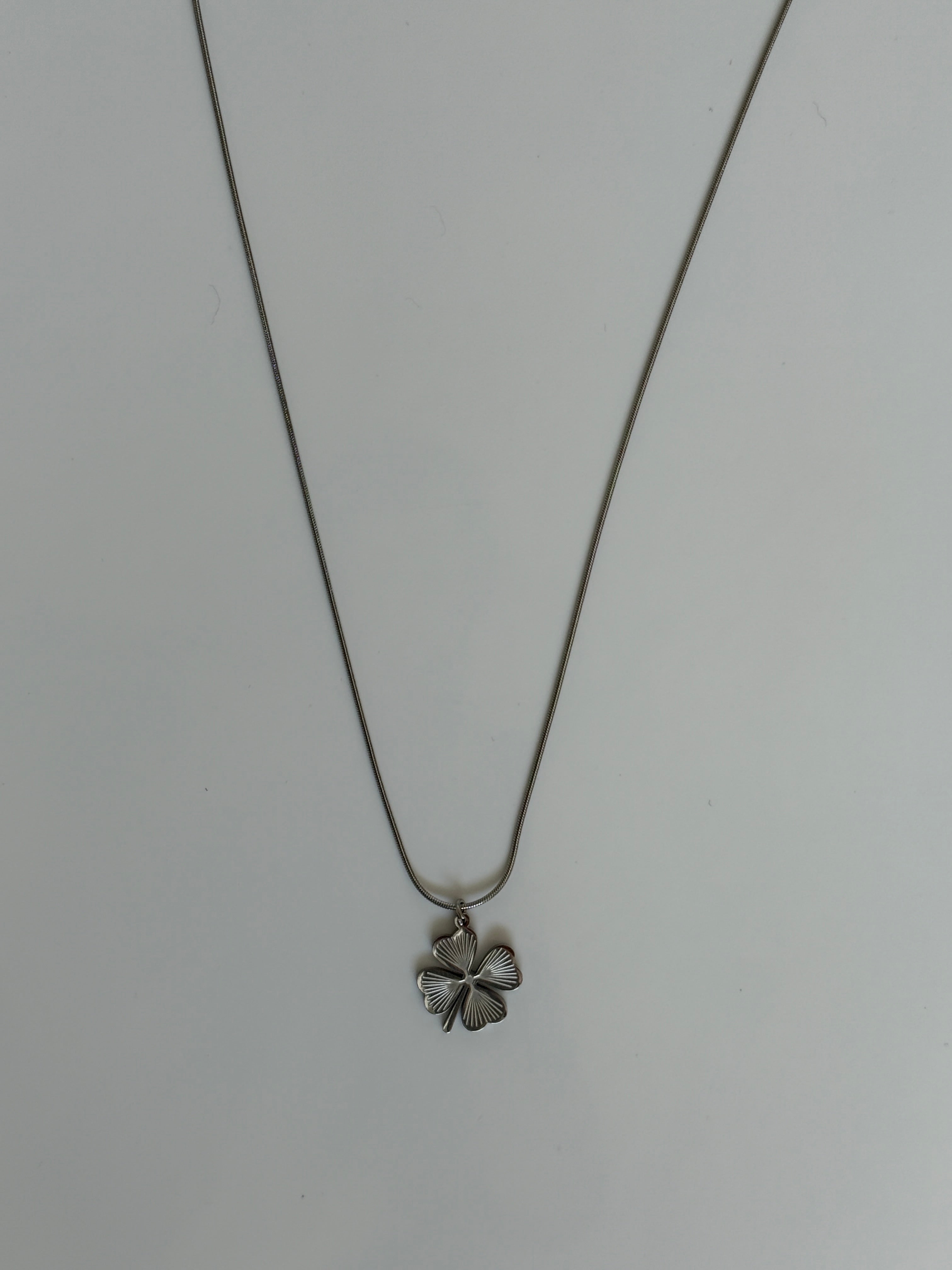 4leaf clover necklace